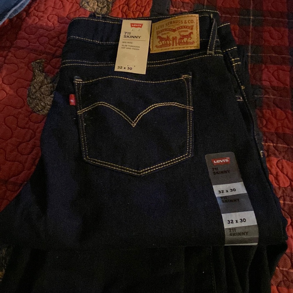 Levi’s 2 pair one has tags one does not bought on vacation can’t wear